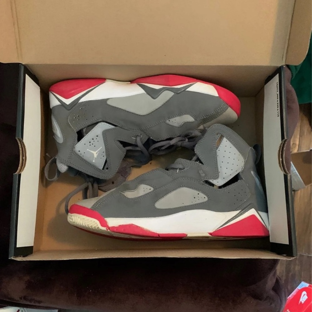 Jordan true flight